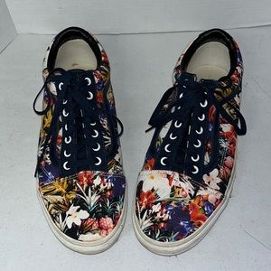 Men’s floral, vans, gym shoes, size 14